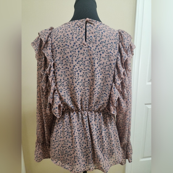 Blue and Pink Floral Top - Picture 5 of 6